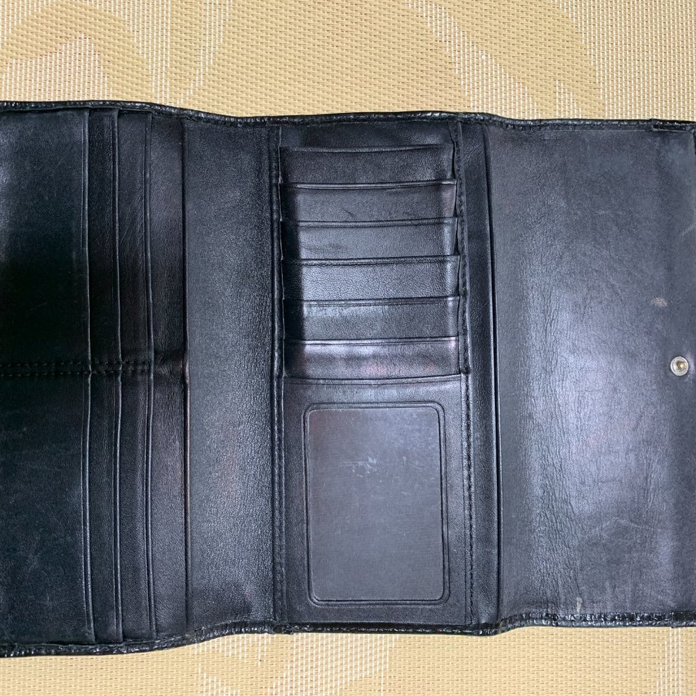 Coach Signature Wallet - Picture 3 of 4